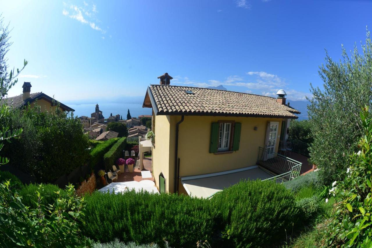 Le Gemme Suite B&B Albisano Exterior photo